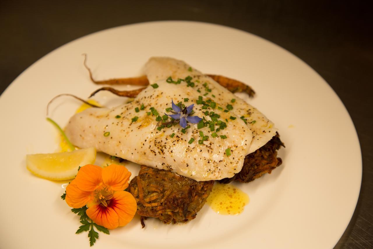 Church Hill Boutique Lodge & Restaurant Half-moon Bay Екстер'єр фото