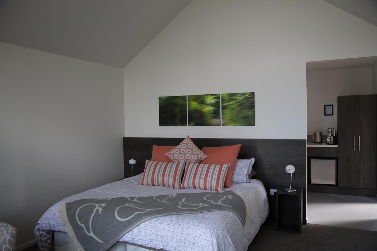 Church Hill Boutique Lodge & Restaurant Half-moon Bay Екстер'єр фото